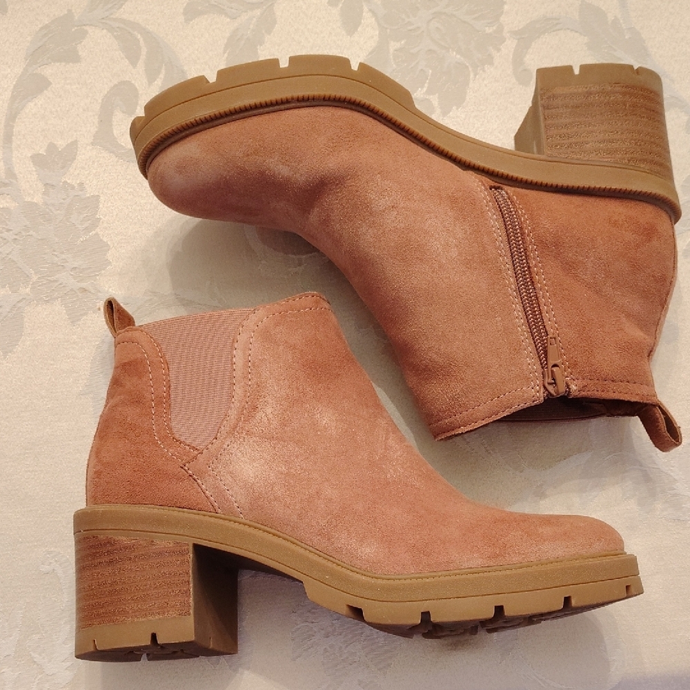 Lucky Brand Sumah Ankle Boots Booties Lug Sole - Picture 2 of 12